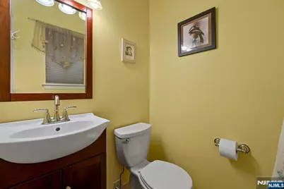 15 Littlewood Court, Wayne, NJ 07470 - Photo 11