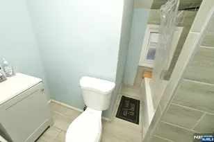 81 Berkeley Ave, Bloomfield, NJ 07003 - Photo 35