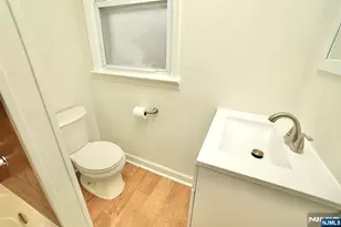 81 Berkeley Ave, Bloomfield, NJ 07003 - Photo 29