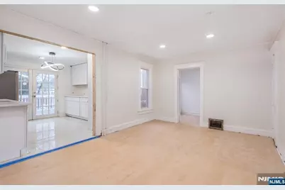 14 Highwood Avenue, Glen Rock, NJ 07452 - Photo 5