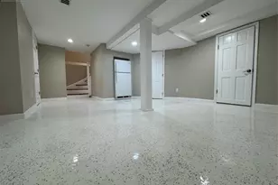 8 Dohrman Ave, Teaneck Township, NJ 07666 - Photo 17