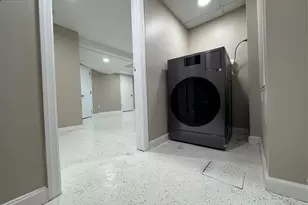 8 Dohrman Ave, Teaneck Township, NJ 07666 - Photo 19