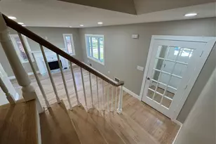8 Dohrman Ave, Teaneck Township, NJ 07666 - Photo 3