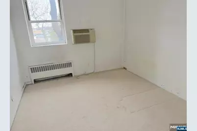 2345 Linwood Avenue 4B #4B, Fort Lee, NJ 07024 - Photo 17