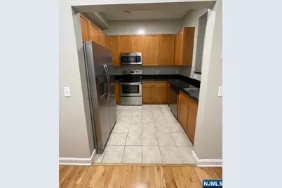 333 Willow Street 202 #202, Teaneck Township, NJ 07666 - Photo 17