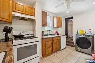 96-98 Beaumont Pl, Newark, NJ 07104 - Photo 11