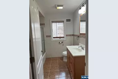 92 Kossuth Street 2 #2, Wallington, NJ 07057 - Photo 15