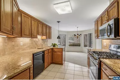 69 Turnberry Road 2 #2, Little Falls Township, NJ 07424 - Photo 11