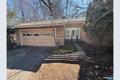 23 Elizabeth Court, North Haledon, NJ 07508 - Photo 1