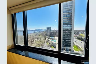 1512 Palisade Avenue 10P #10P, Fort Lee, NJ 07024 - Photo 11