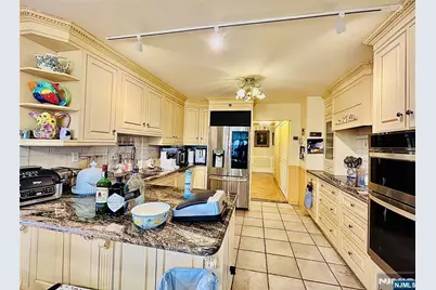 1512 Palisade Avenue 10P #10P, Fort Lee, NJ 07024 - Photo 17