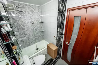 250 Gorge 8 C #8 C, Cliffside Park, NJ 07010 - Photo 33