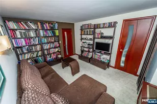 250 Gorge 8 C, Cliffside Park, NJ 07010 - Photo 31