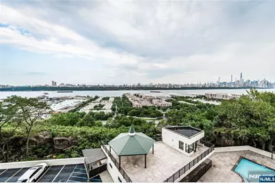 250 Gorge 8 C #8 C, Cliffside Park, NJ 07010 - Photo 3