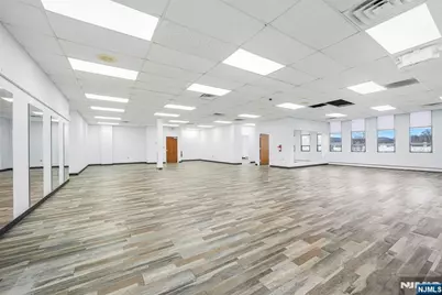 1 Lethbridge Plaza 34 #34, Mahwah, NJ 07430 - Photo 3