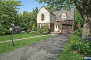 1280 Sussex Rd, Teaneck Township, NJ 07666 - Photo 1