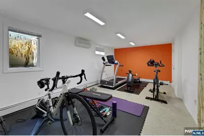 1280 Sussex Road, Teaneck Township, NJ 07666 - Photo 27