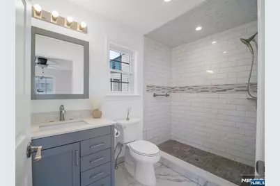 32 E Harrison Place, Livingston, NJ 07039 - Photo 15