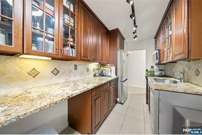 200 Winston Drive 2110 #2110, Cliffside Park, NJ 07010 - Photo 9