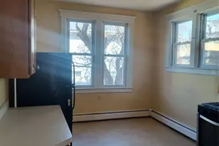 17 Laird Pl, Cliffside Park, NJ 07010 - Photo 3