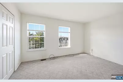 1194 Chedworth Circle, Mahwah, NJ 07430 - Photo 15