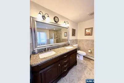 229 E Columbia Avenue B #B, Palisades Park, NJ 07650 - Photo 25