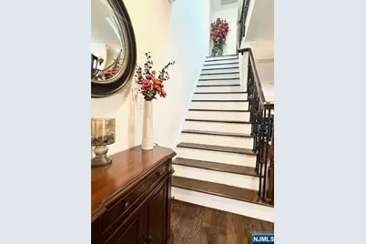 229 E Columbia Avenue B #B, Palisades Park, NJ 07650 - Photo 15