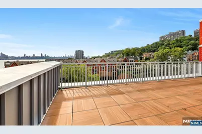 22 Vela Way, Edgewater, NJ 07020 - Photo 39