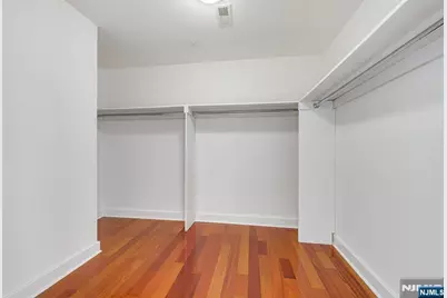 22 Vela Way, Edgewater, NJ 07020 - Photo 17