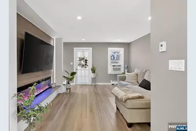 652 Harvard Street, New Milford, NJ 07646 - Photo 9