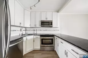 7855 Blvd East 28K, North Bergen, NJ 07047 - Photo 3