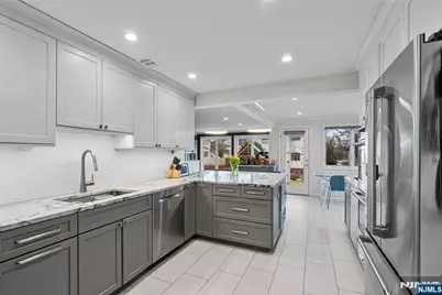 792 Washburn Street, Teaneck Township, NJ 07666 - Photo 11