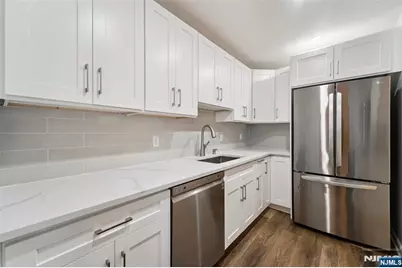 65 Fairview Street 3D #3D, Palisades Park, NJ 07650 - Photo 1