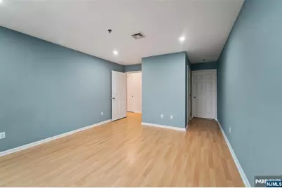 65 Fairview Street 3D #3D, Palisades Park, NJ 07650 - Photo 11