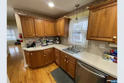 608 Monroe Street, Carlstadt, NJ 07072 - Photo 15