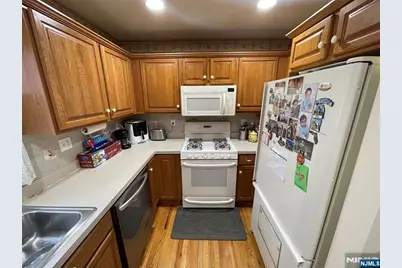 608 Monroe Street, Carlstadt, NJ 07072 - Photo 13