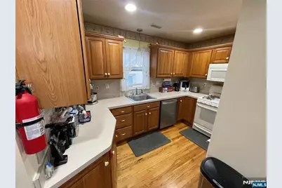 608 Monroe Street, Carlstadt, NJ 07072 - Photo 17