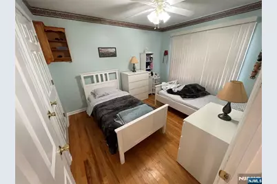 608 Monroe Street, Carlstadt, NJ 07072 - Photo 29