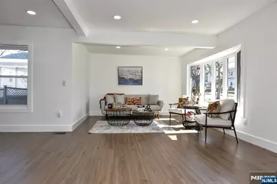 100 Chestnut Street, Rochelle Park Township, NJ 07662 - Photo 5