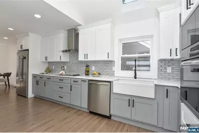 100 Chestnut Street, Rochelle Park Township, NJ 07662 - Photo 11