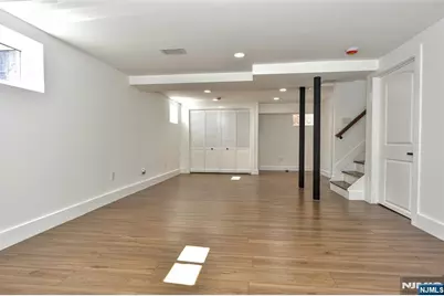100 Chestnut Street, Rochelle Park Township, NJ 07662 - Photo 27