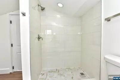 100 Chestnut Street, Rochelle Park Township, NJ 07662 - Photo 29