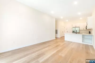 51 Queen Anne Road 207 #207, Bogota, NJ 07603 - Photo 5