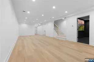 21 Manor Ct, Glen Rock, NJ 07452 - Photo 33