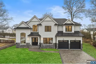 21 Manor Court, Glen Rock, NJ 07452 - Photo 1