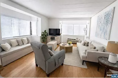 5 Linden Street 2E #2E, Hackensack, NJ 07601 - Photo 1