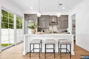 19 Gabriel Ct 19, Paramus, NJ 07652 - Photo 3