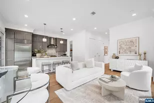 19 Gabriel Ct 19, Paramus, NJ 07652 - Photo 7