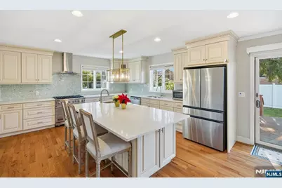 364 W Clinton Avenue, Tenafly, NJ 07670 - Photo 9