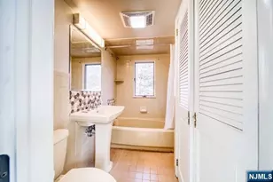 334 S Broad Street B, Ridgewood, NJ 07450 - Photo 7